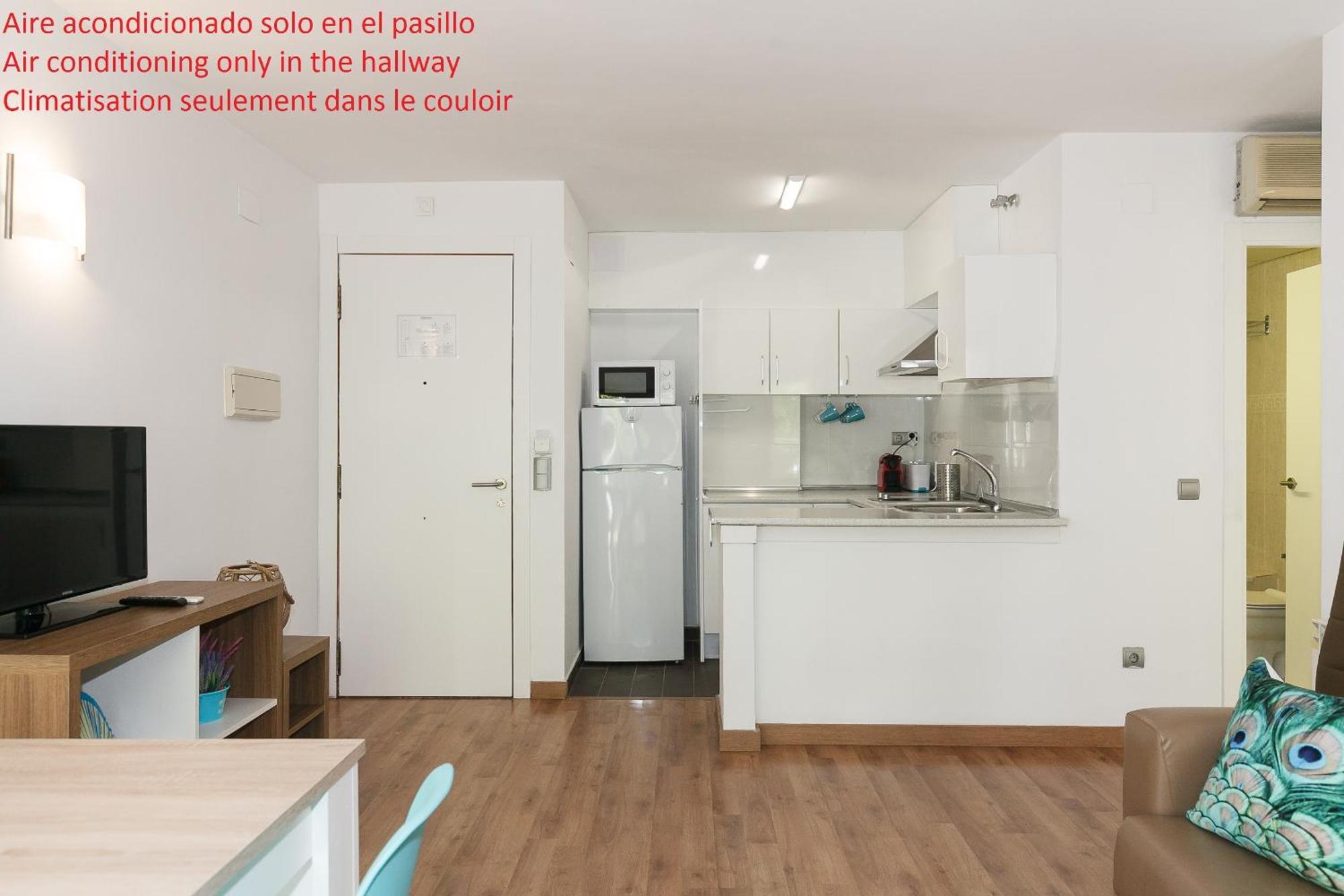 Uhc Michelangelo Apartments サロウ エクステリア 写真