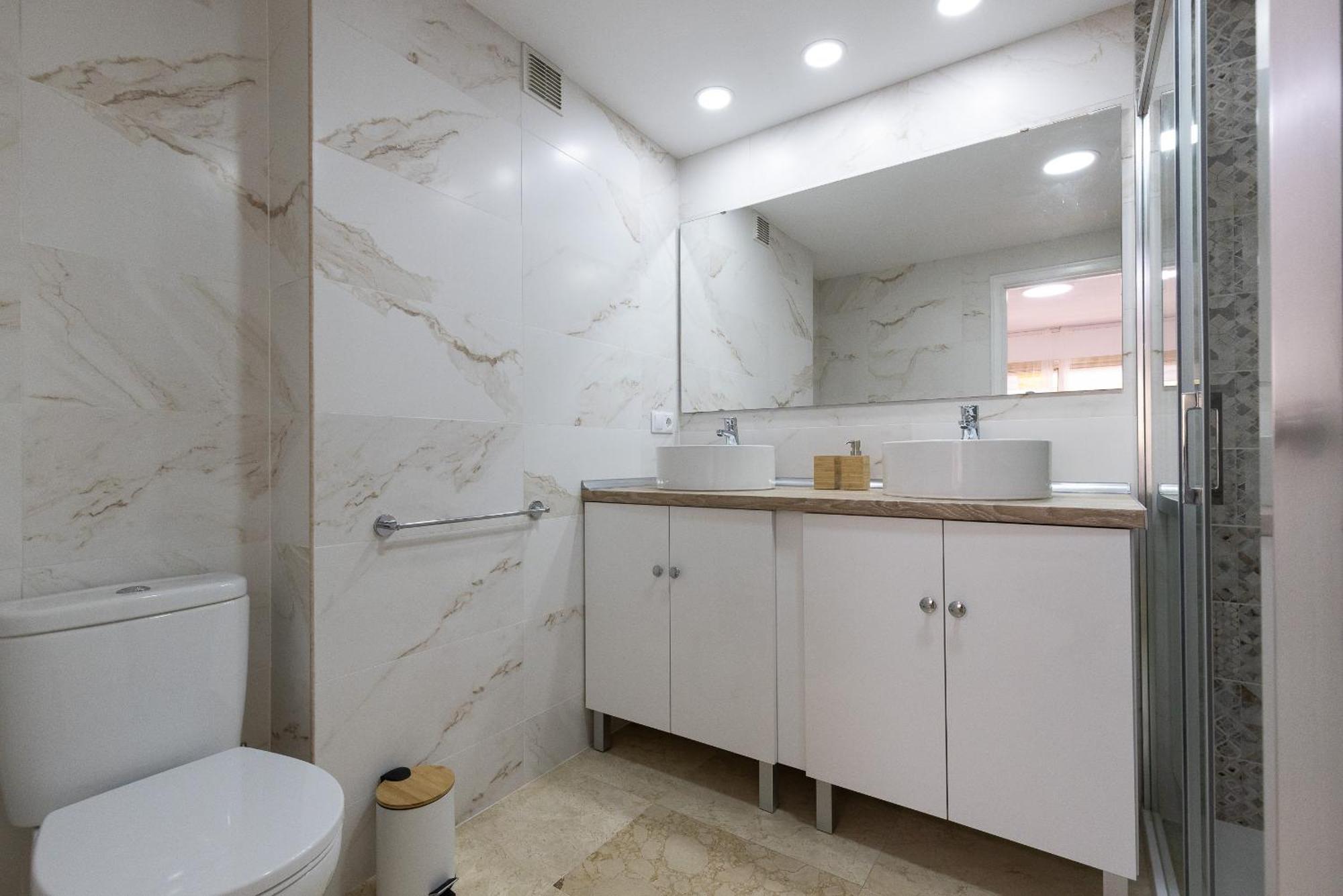 Uhc Michelangelo Apartments サロウ 部屋 写真