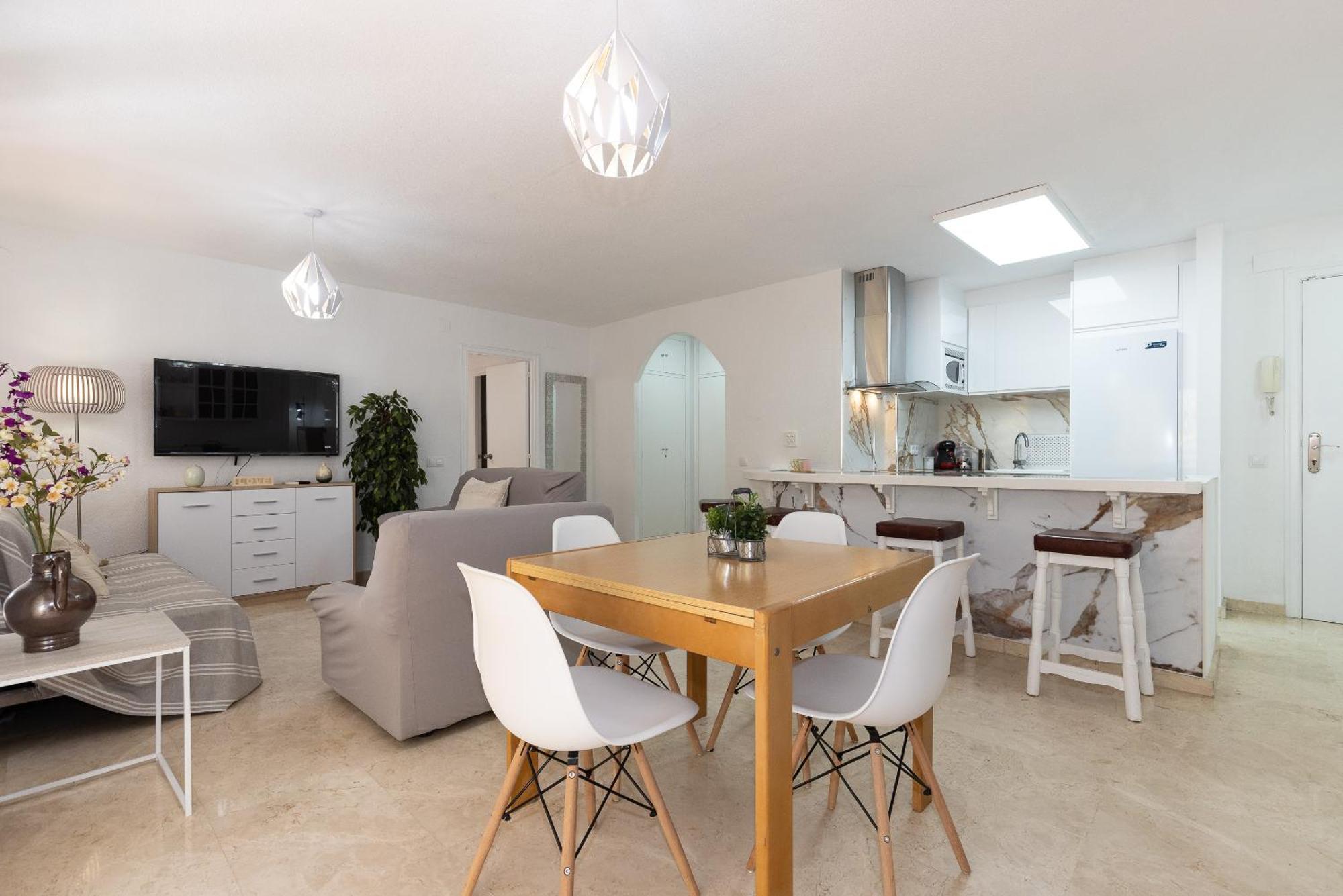 Uhc Michelangelo Apartments サロウ 部屋 写真